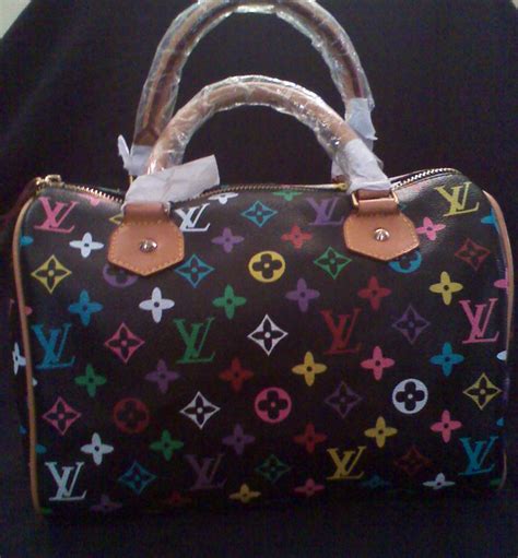 who makes fake bags kids